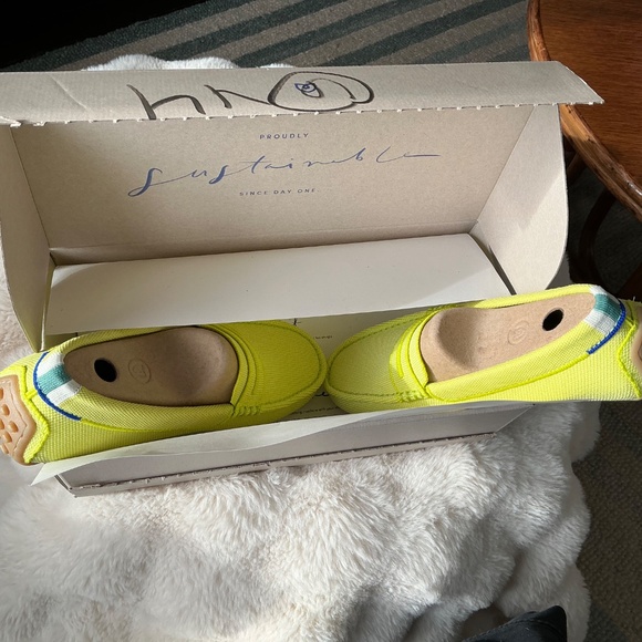 Rothy's The Driver Driving Loafer in Limon, size 8.5 NIB - Picture 4 of 5